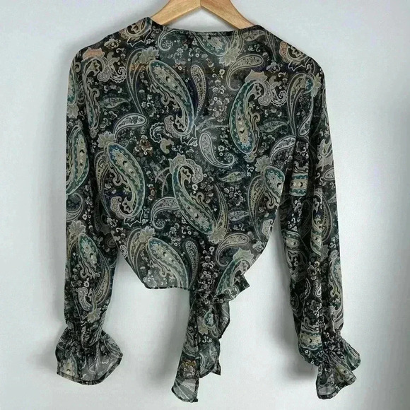 Dress forum Paisley Front Tie Top - Picture 3 of 11